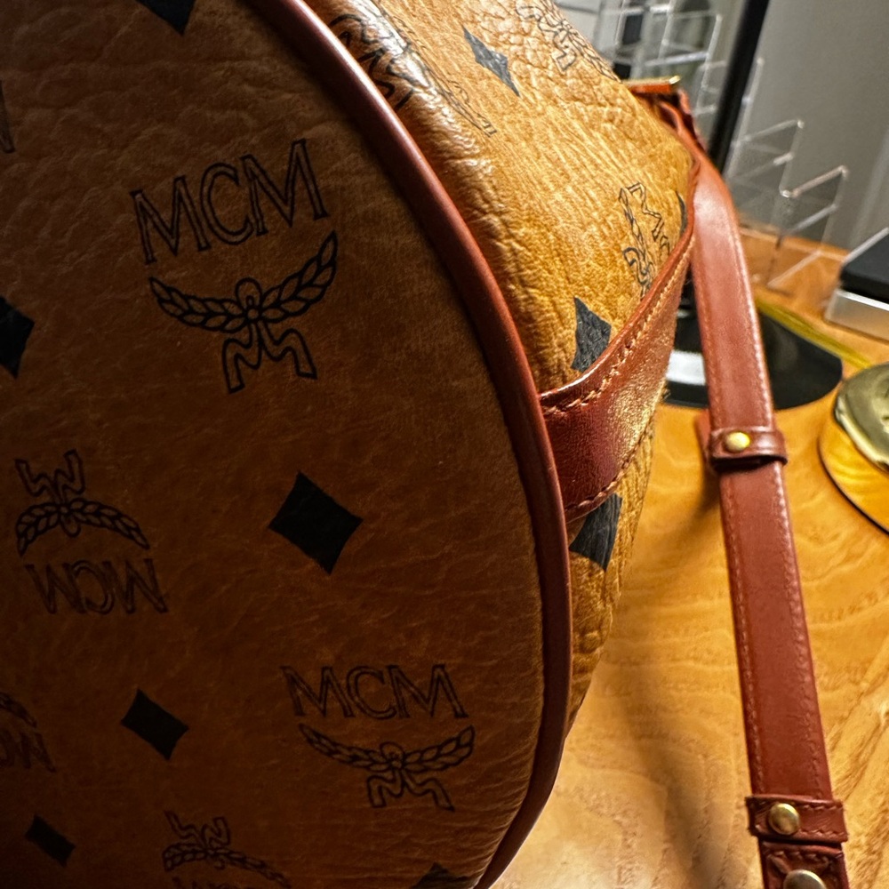 MCM Cognac & Orange Large Tall Bucket Bag w/Lock & Key - Picture 6 of 11